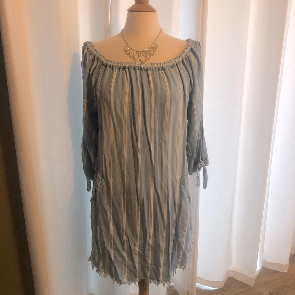 Super cute Billy-T striped chambray dress wit buttons down back- size Medium